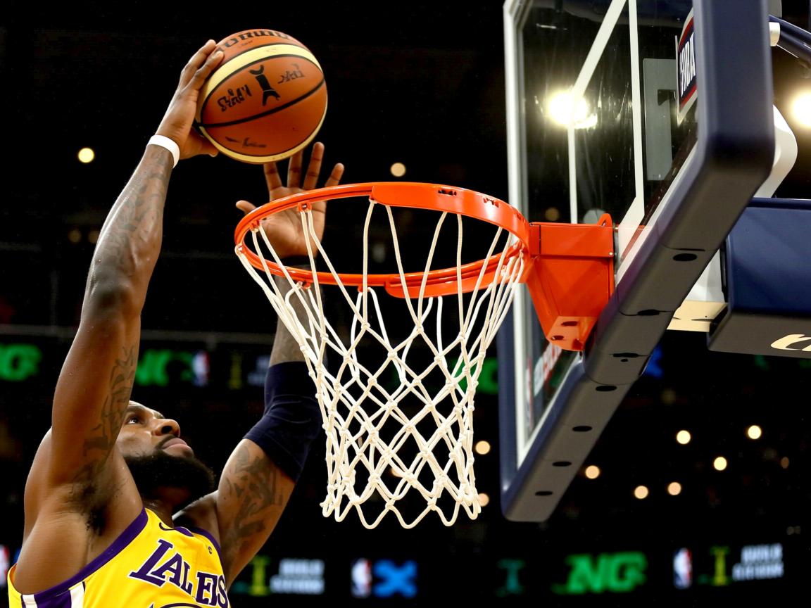 开云体育在线入口-中国女篮利用边线球制造得分机会，中国女篮内线